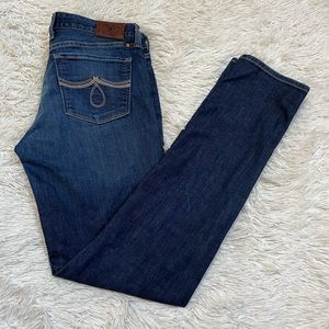 💙✨🍀 Lucky Brand straight leg skinny jeans🍀✨💙